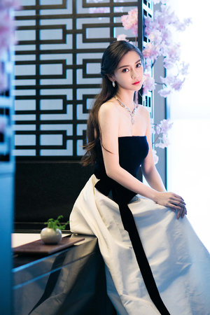 韩剧《下属的未婚妻》主演名单表