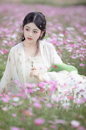黑色蕾丝透视露胸旗袍连衣裙
